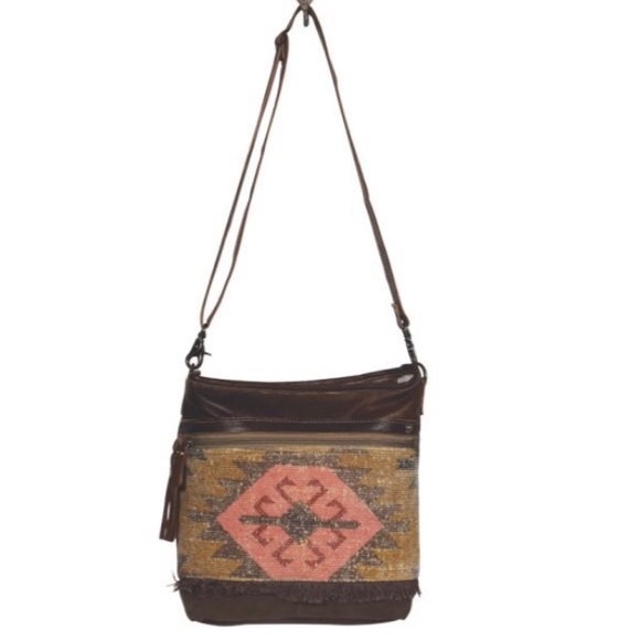 Last 1 New Boho Leather Shoulder Bag wFringe - Picture 7 of 9